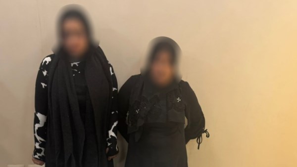 القبض على سيدتين توزعان أموالا على الناخبين بالسويس القبض على سيدتين توزعان أموالا على الناخبين بالسويس