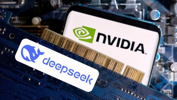 DeepSeek تسرق رقاقات إنفيديا