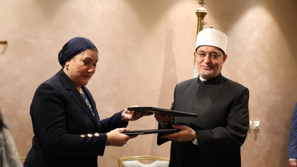 الإفتاء والقومي للطفولة يوقعان بروتوكولا