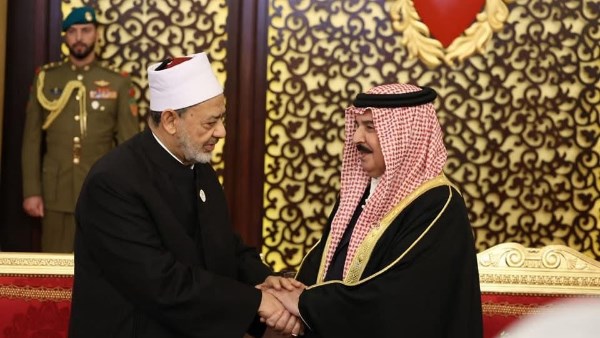شيخ الأزهر وملك البحرين