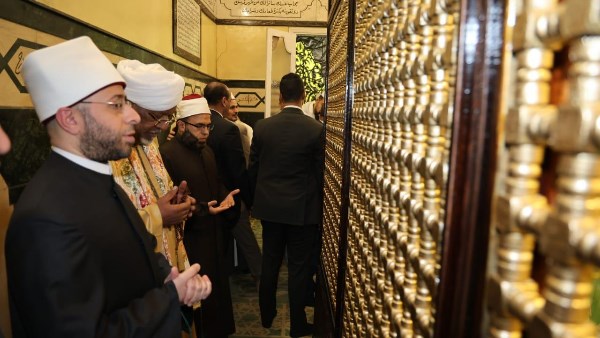 وزير الأوقاف يشهد احتفال الليلة الختامية لمولد الإمامين