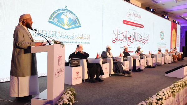 وزير الأوقاف اليمني