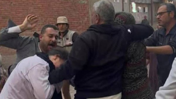 واقعة فتاة الشرقية أثناء تعرضها لضرب من أعمامها 