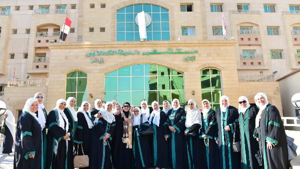 واعظات الأوقاف يقدمن الدعم النفسي والتوعوي