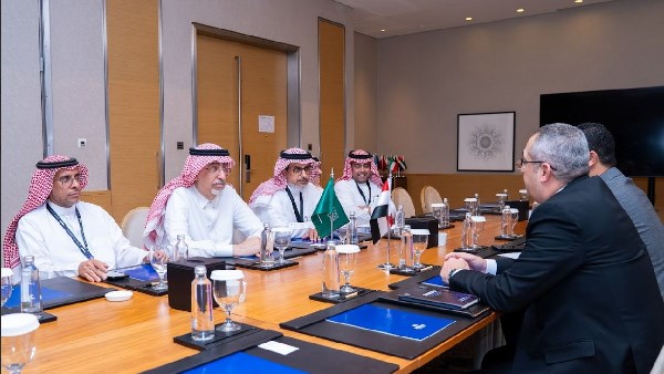 خلال توقيع المذكرة