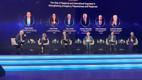 خلال المؤتمر