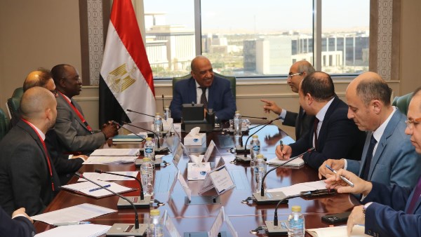 اجتماع وزير الكهرباء 