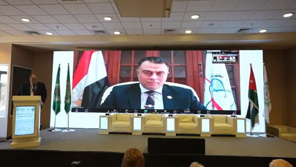 الدكتور شريف حلمي