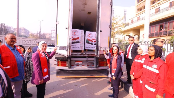 قافلة مساعدات إنسانية