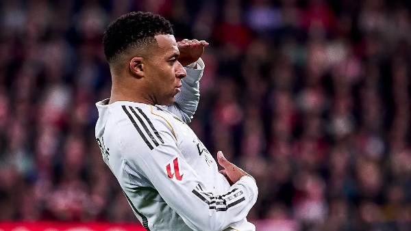 مستوى تاريخي.. مينا ماهر يشيد بـ مبابي مع ريال مدريد