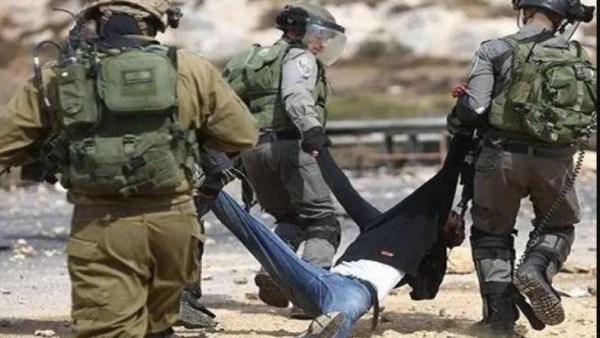 الشرطة الإسرائيلية تعتقل شابا بتهمة التحضير لتنفيذ عملية تفجيرية