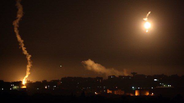 قنابل ضوئية 