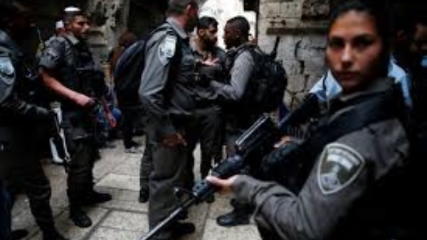 شرطة الاحتلال تقتحم شرطة الاحتلال تقتحم