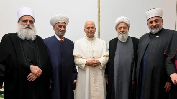 البابا لاون وقادة الطوائف الإسلامية