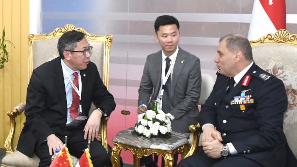 لقاءات ثنائية لقادة الأفرع الرئيسية للقوات المسلحة