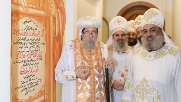 رسامة شمامسة وتدشين مذبح بكنيسة رسامة شمامسة وتدشين مذبح بكنيسة