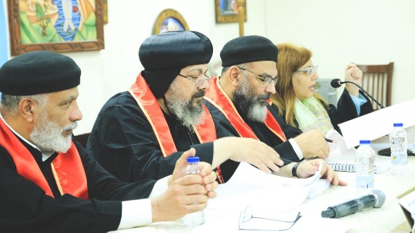 الأنبا مكاري الأسقف العام لكنائس شبرا الجنوبية