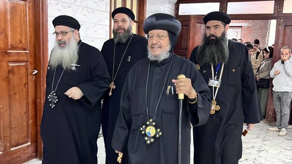 الانبا مرقس مطران شبرا الخيمه 