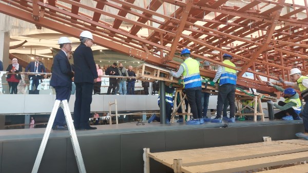 مشروع نقل وتركيب ألواح مركب الملك خوفو الثانية