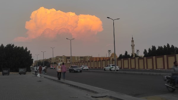 السحابة الارجوانية 