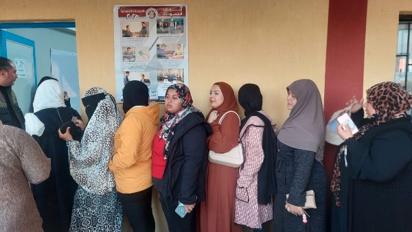 المرأة السيناوية تتصدر المشهد الانتخابي 