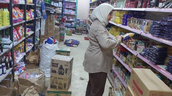 الدقهلية: ضبط 9 أطنان و870 كجم سلع مجهولة المصدر وتحرير 90 مخالفة الدقهلية: ضبط 9 أطنان و870 كجم سلع مجهولة المصدر وتحرير 90 مخالفة