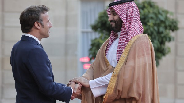 ولي العهد الأمير محمد بن سلمان وماكرون 