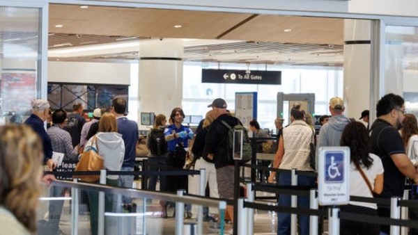 اجراء جديد ضد الاجانب من قبل ترامب 