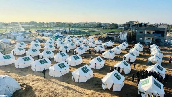السعودية تفتتح مخيماً طارئاً جديداً في غزة