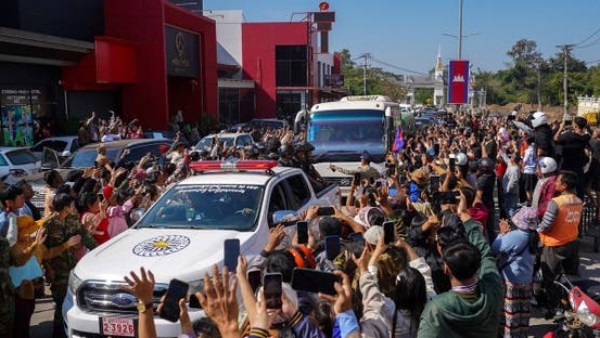 الافراج عن الجنود في تايلاند