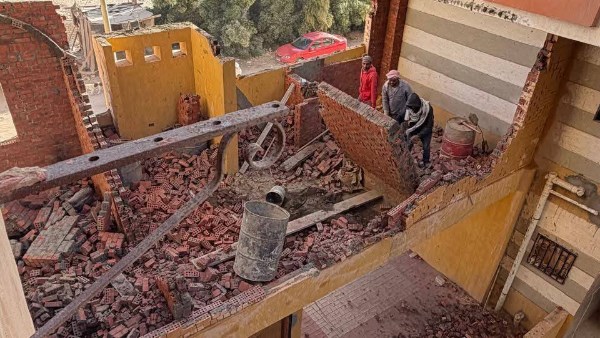 حي جنوب الغردقة ينفذ إزالتين فورية بمنطقة عرابيا وتزيل سلمًا مخالفًا حي جنوب الغردقة ينفذ إزالتين فورية بمنطقة عرابيا وتزيل سلمًا مخالفًا