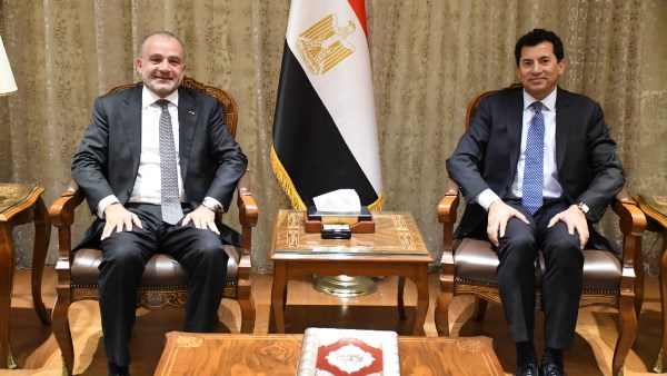 وزير الشباب والرياضة 