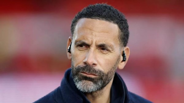 ريو فرديناند أسطورة نادي مانشستر يونايتد