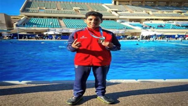 السباح يوسف 