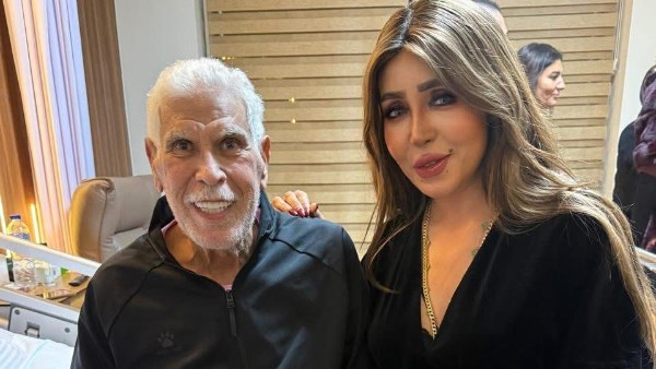 ايمان أبو طالب في زيارة لحسن شحاتة