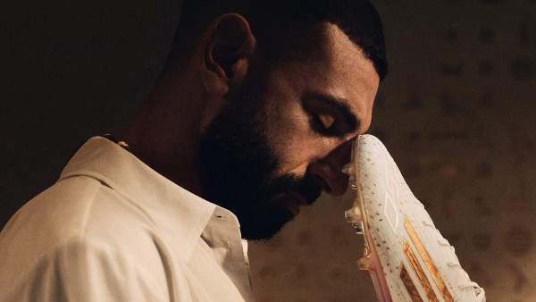 الكشف عن الحذاء الجديد لمحمد صلاح قبل انطلاق كأس الأمم| صور الكشف عن الحذاء الجديد لمحمد صلاح قبل انطلاق كأس الأمم| صور