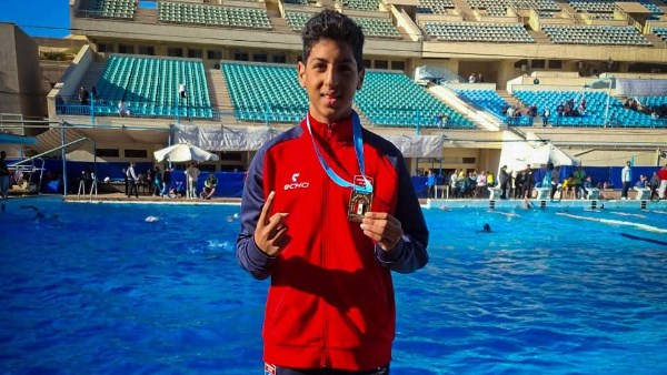 لاعب نادي الزهور