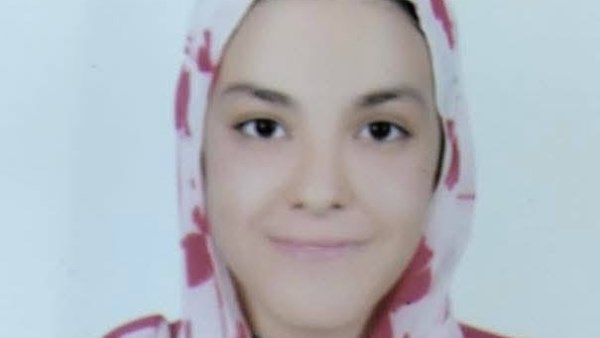 الطالبة جنى