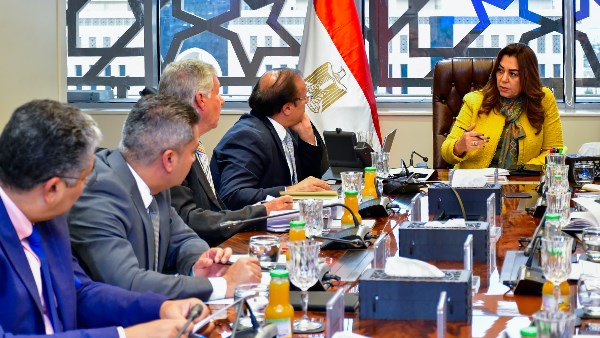 وزيرة البيئة تلتقي عددًا من المستثمرين لدفع مسار الاستثمار المستدام بالمحميات الطبيعية