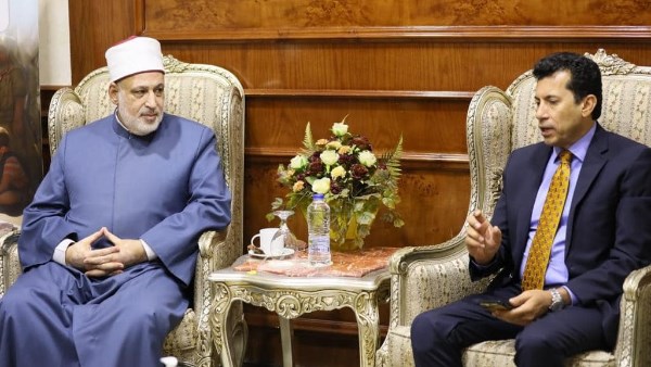 وكيل الأزهر يهنِّئ وزير الشباب والرياضة لاختياره رئيسًا للجنة الحكوميَّة الدوليَّة للتربية البدنيَّة والرياضة باليونسكو