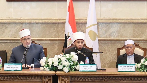 وزير الأوقاف للمتدربين الماليزيين: نزلتم في قلوبنا قبل أن تنزلوا بأرضنا