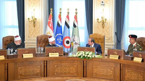 الرئيس السيسي يشهد اختبارات دعاة الأوقاف بالأكاديمية العسكرية