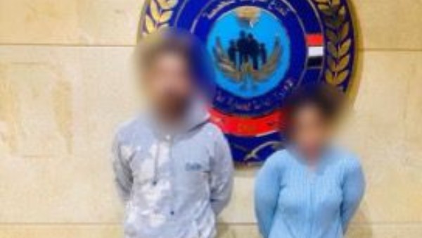 القبض على رجل وسيدة يمارسان الأعمال المنافية للآداب بالجيزة القبض على رجل وسيدة يمارسان الأعمال المنافية للآداب بالجيزة