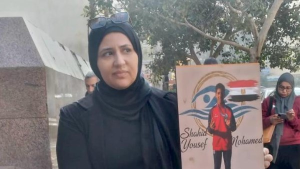 والدة السباح يوسف محمد أمام المحكمة