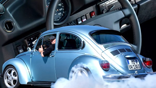 سيارة فولكس فاجن بيتل