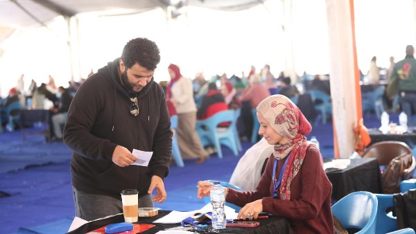 أعضاء الزمالك يتوافدون على النادي لحضور الجمعية العمومية أعضاء الزمالك يتوافدون على النادي لحضور الجمعية العمومية