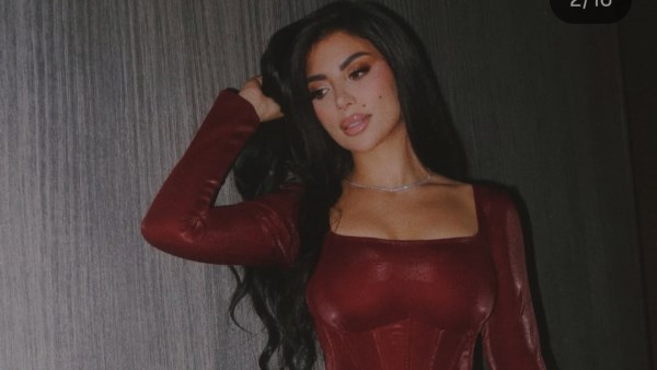 كارولين عزمي