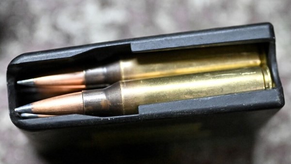 سرقة 20 ألف طلقة مخصصة للجيش الألماني أثناء نقلها سرقة 20 ألف طلقة مخصصة للجيش الألماني أثناء نقلها