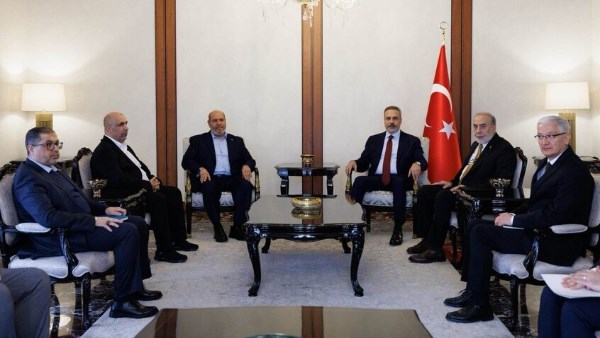 خلال اللقاء