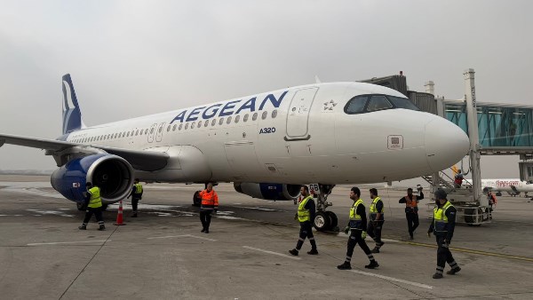  أول طائرة أوروبية في مطار بغداد الدولي